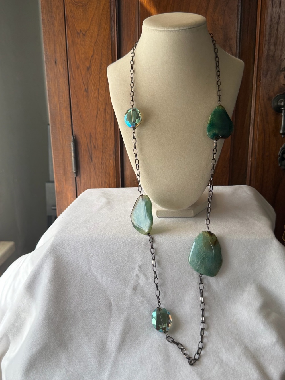 Long Green Agate Stone Statement Necklace Iridescent Crystal Gunmetal